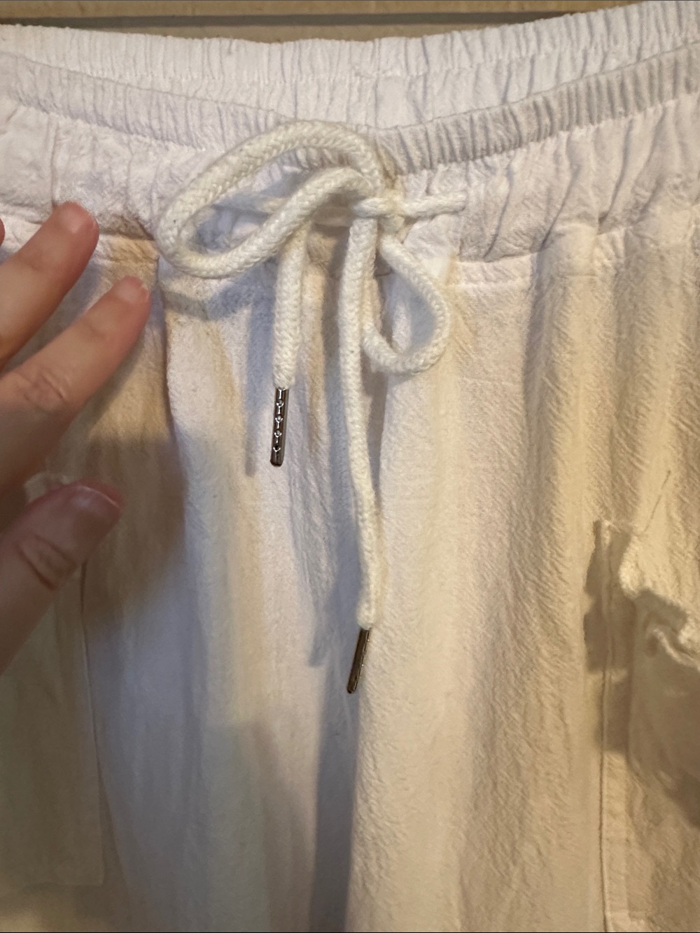 Two-Tone White and Lavender Ruffle Wide-Leg Pants - Picture 3 of 9